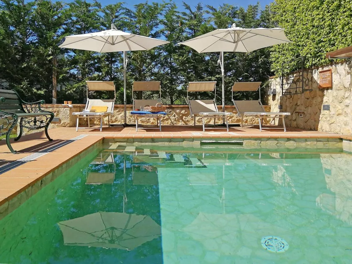 Le Mandrie Villa Sovicille 0*,  Italy